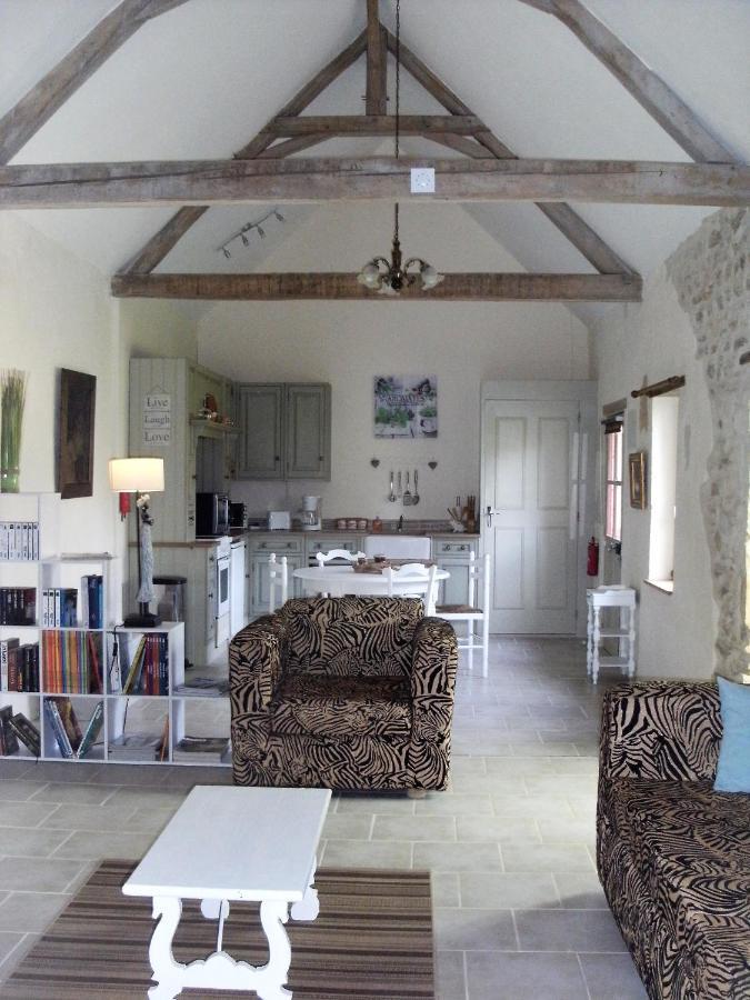 Gite De L'Octroy Poitou Oiron Exterior foto